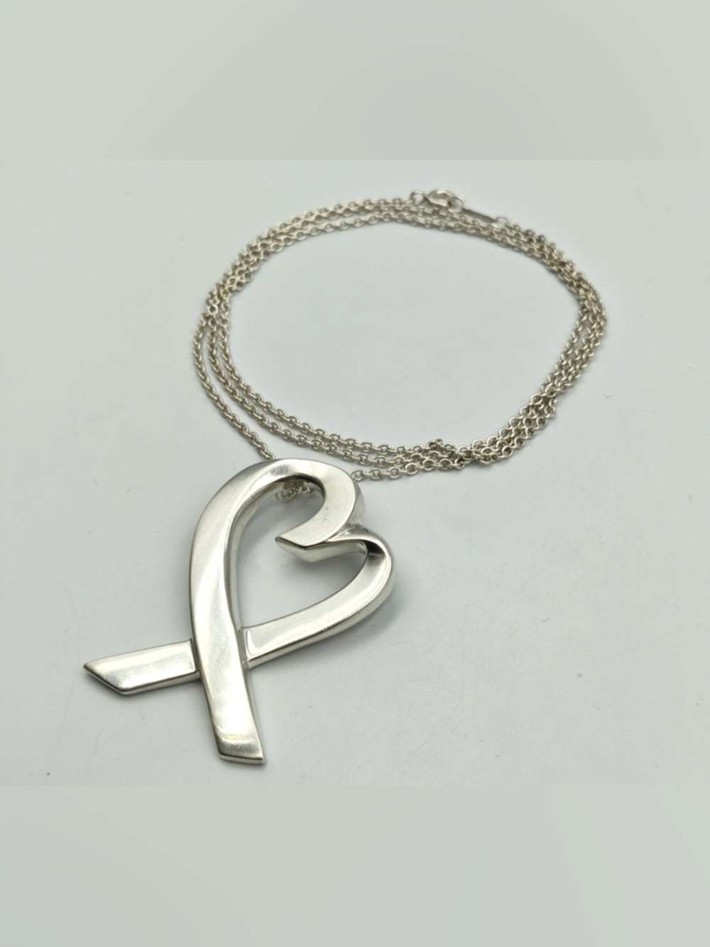 Tiffany & Co. Paloma Picasso Vintage 925 Silver XL Loving Heart Necklace 24in